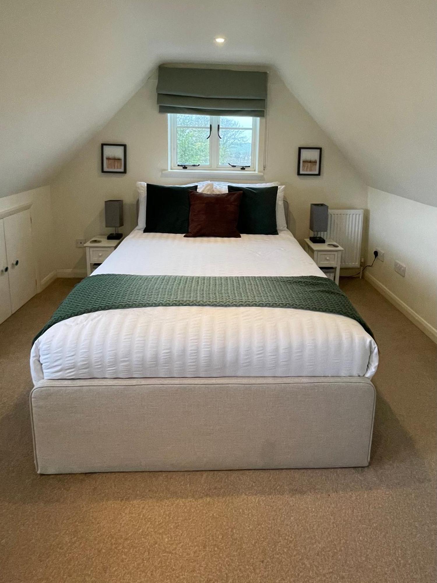 The Annex @ 3 East Town Cottages West Ashton エクステリア 写真